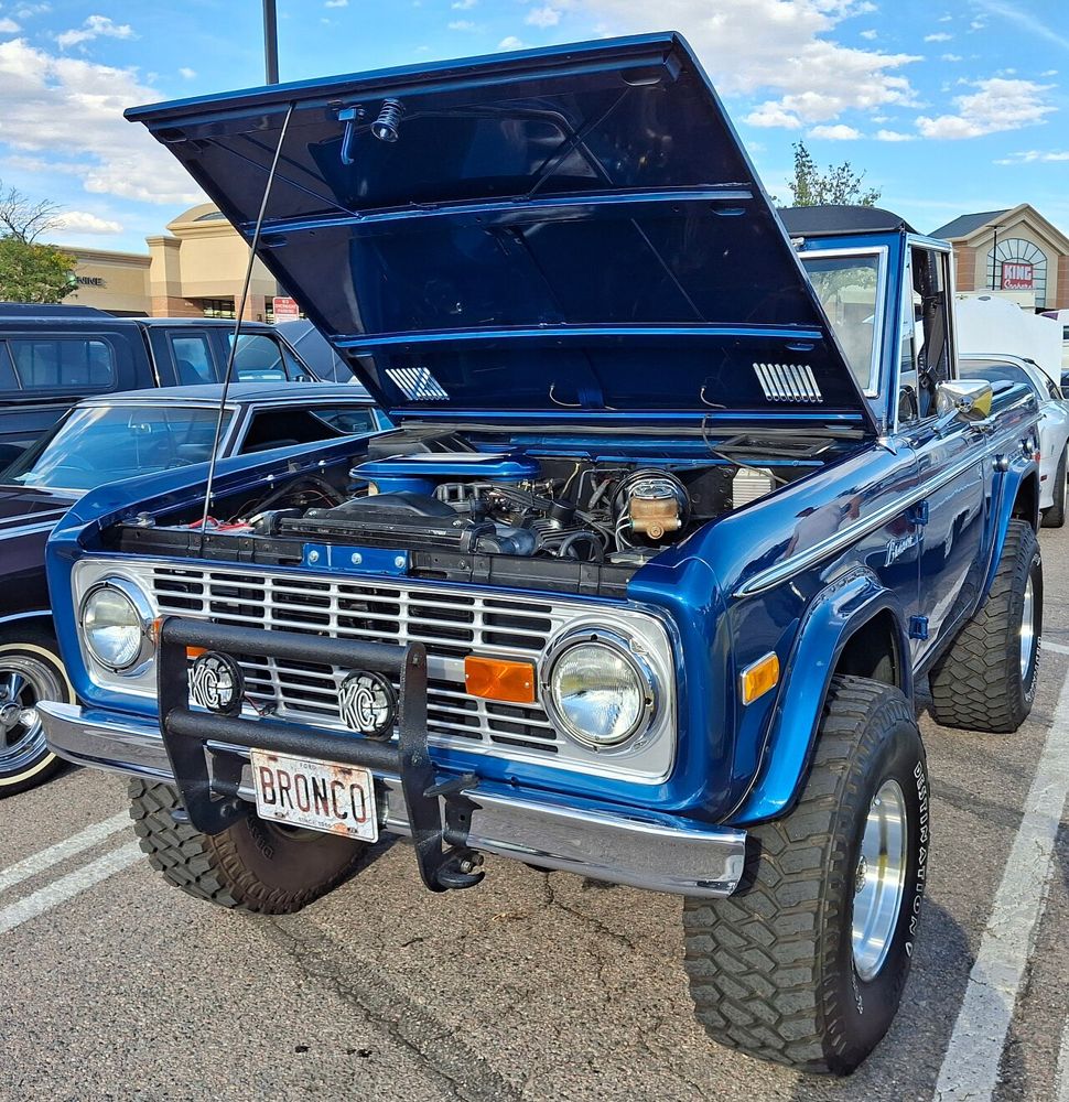 1974 Ford Bronco: 1974 Ford Bronco, blue, Golden Super Cruise 2026-09-05