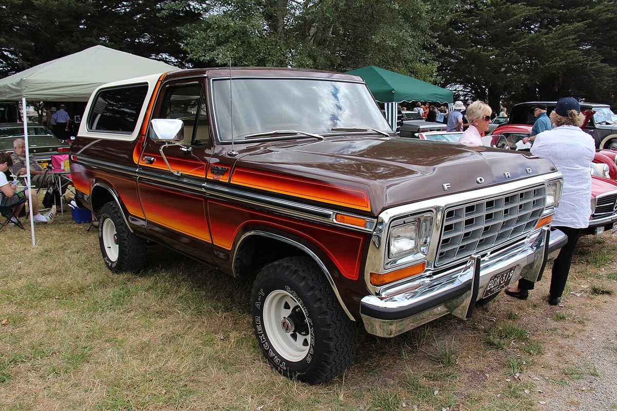 1979 Ford Bronco with Free Wheelin-style striping