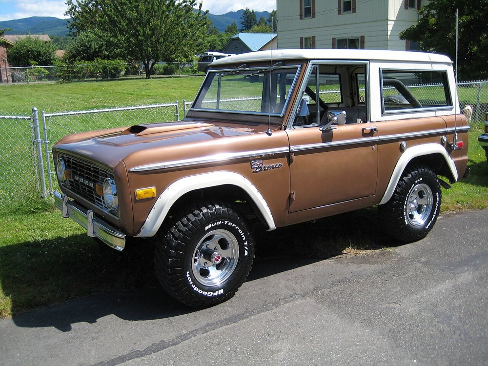 First-generation Ford Bronco in Lyman, Washington. Exact model year not identified. Photo: JOHN LLOYD from Concrete, Washington, United States, CC BY 2.0, via Wikimedia Commons (https://commons.wikimedia.org/wiki/File:Bronco_(5928784643).jpg) First-generation Ford Bronco in Lyman, Washington
